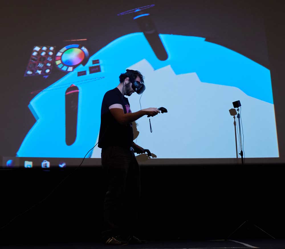 Virtual Reality demo by Mozilla on the stage of Frontend united